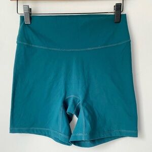 Monday Body Shorts Women's Large Biker Short
